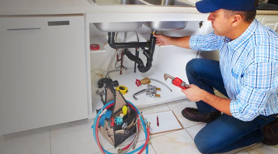 Expert burst pipe repair services in Hulett, WY